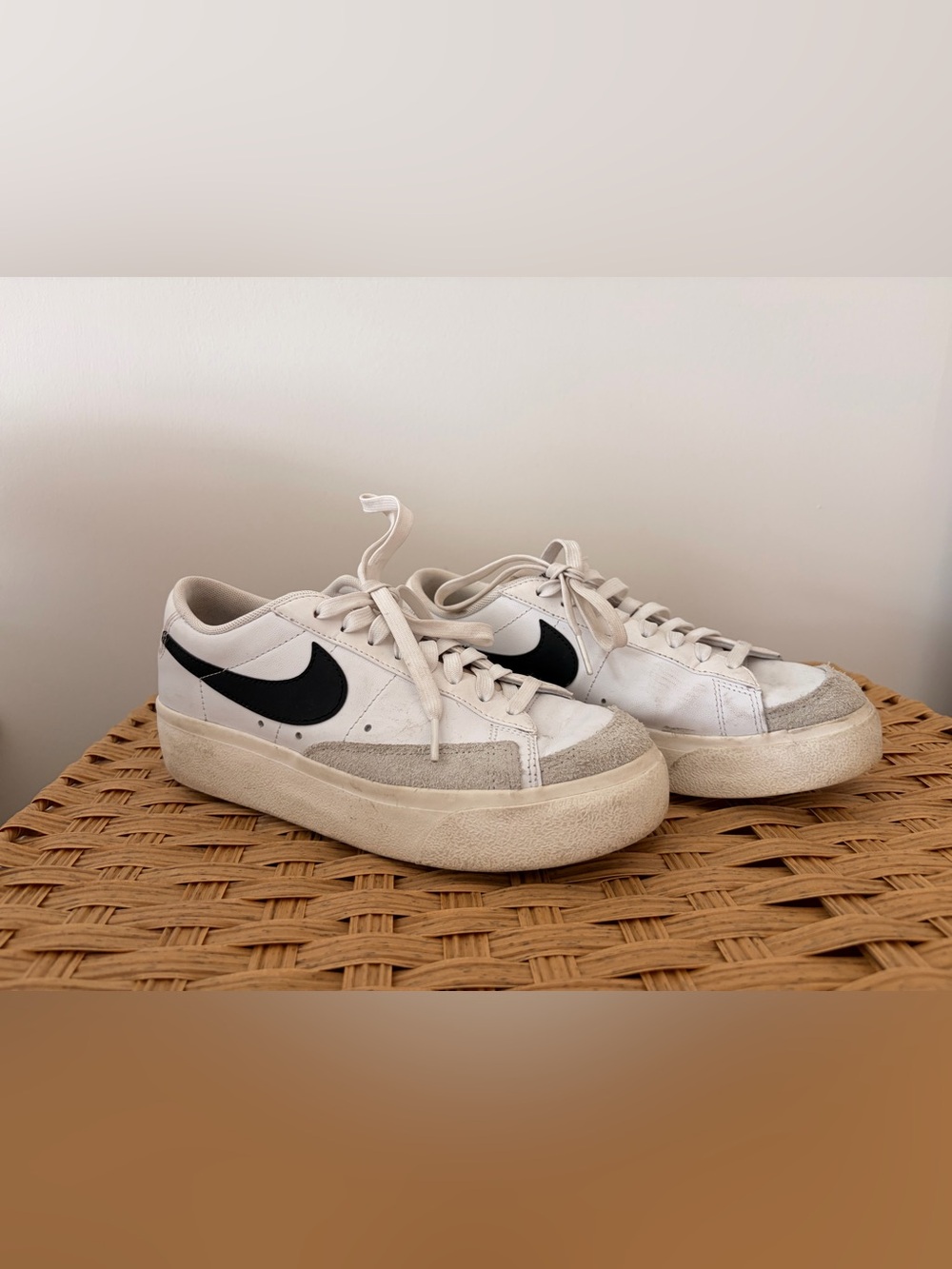 Nike Women/Men’s White Platform and Black Low-Top Sneakers with Beige Accent